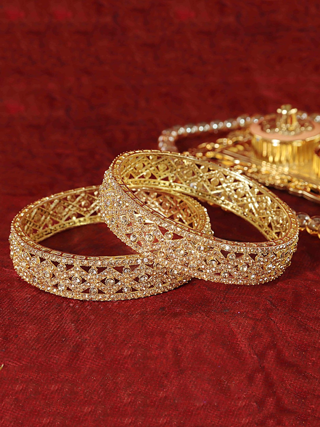 

LAVAZZA Set Of 2 CZ-Studded Bangles, Gold