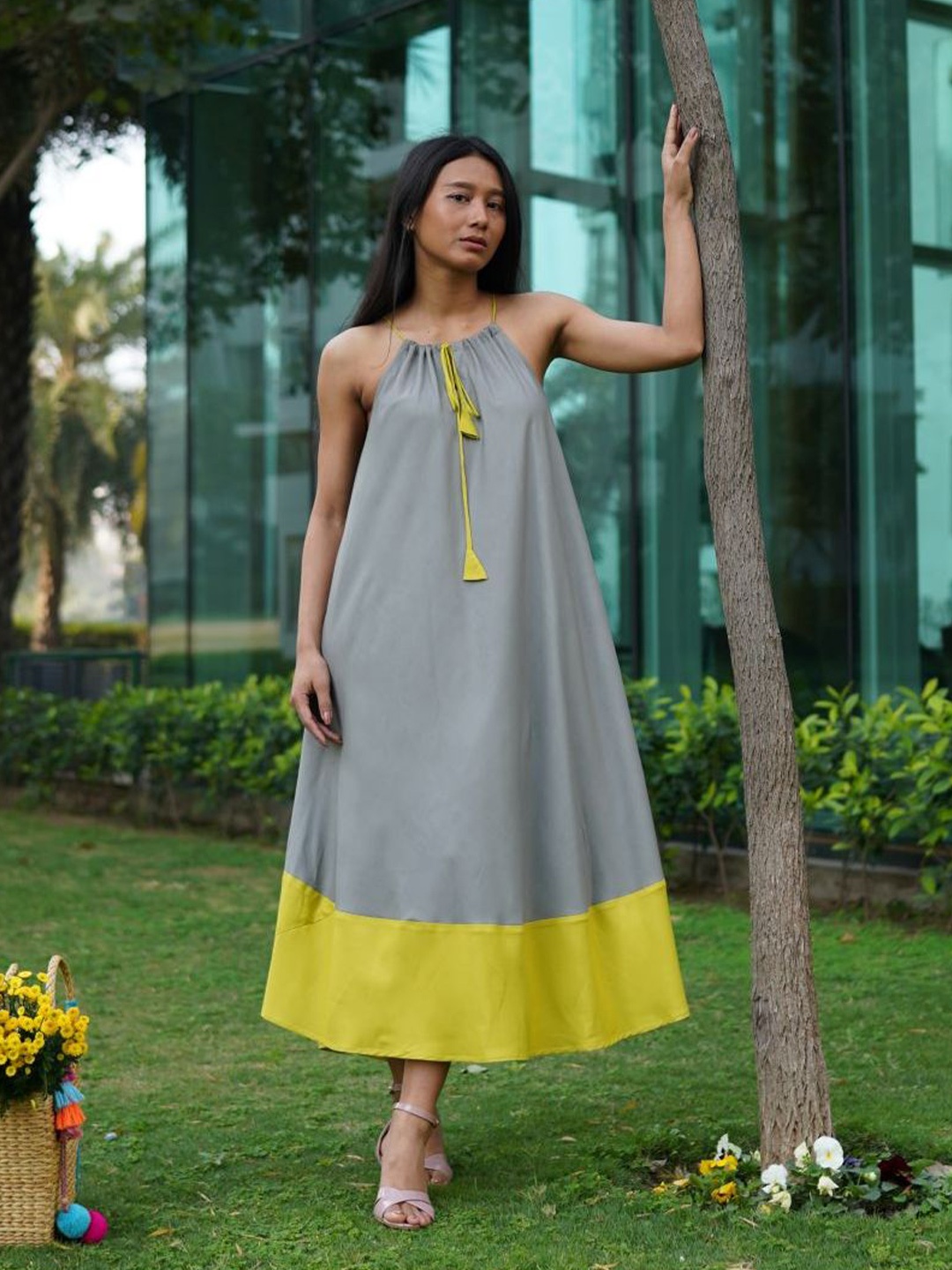

The Quince Life Halter Neck Puff Sleeve Maxi Dress, Grey