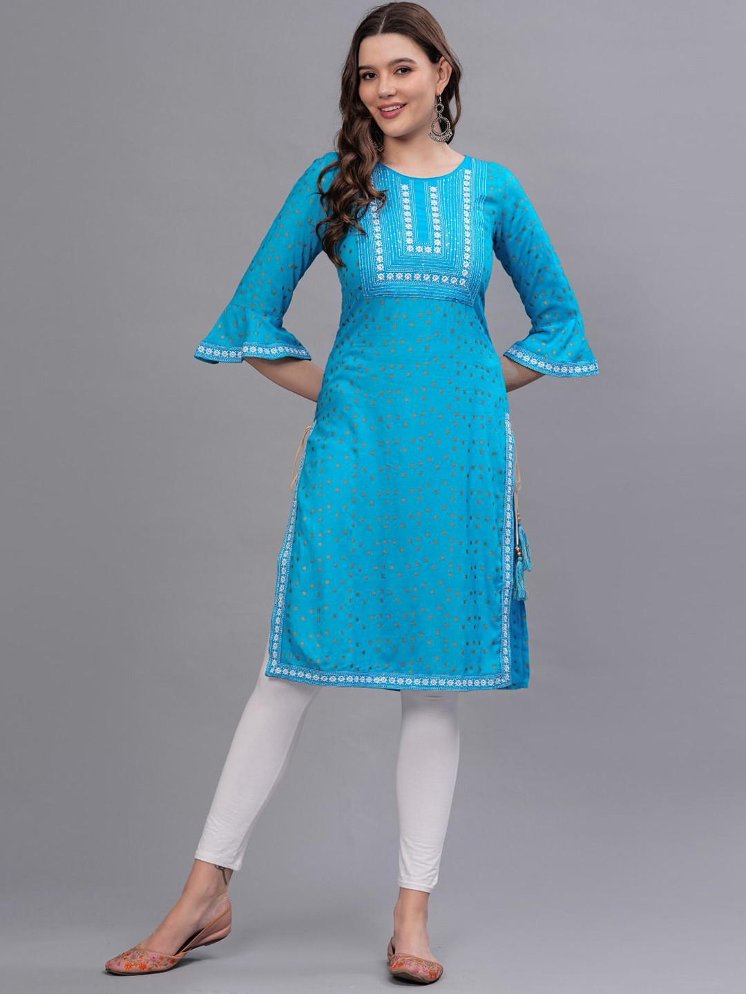 

MAUKA Women Printed Bell Sleeves Straight Kurta, Blue