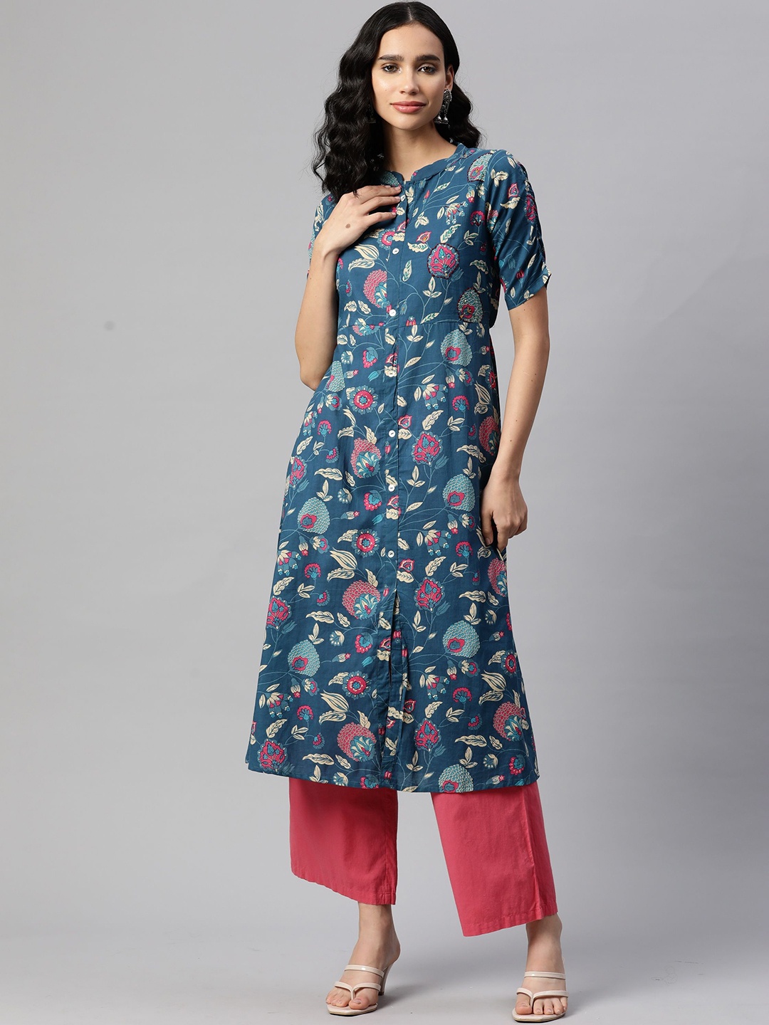 

Vbuyz Floral Printed Short Sleeves Regular Pure Cotton A-Line Kurta, Blue