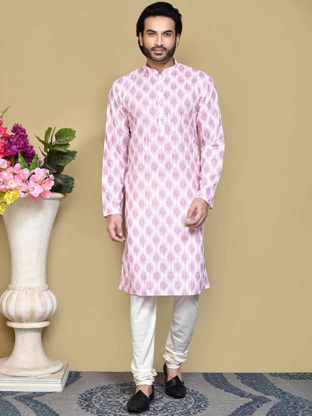 

RANAK Men Printed Thread Work Kurta, Pink