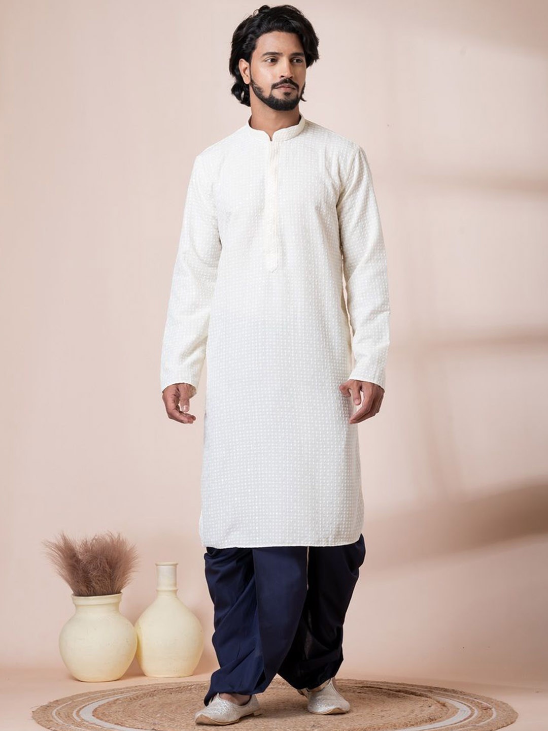 

HU - Handcrafted Uniquely Men Geometric Embroidered Kurta, Off white