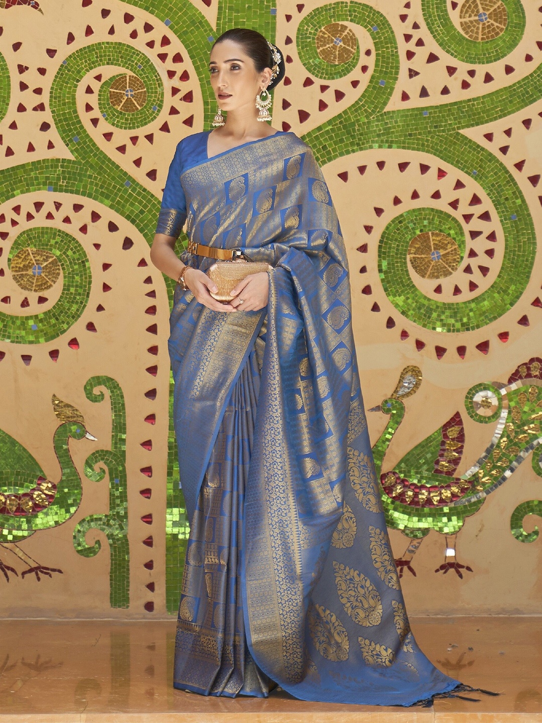 

Rujave Woven Design Zari Saree, Blue