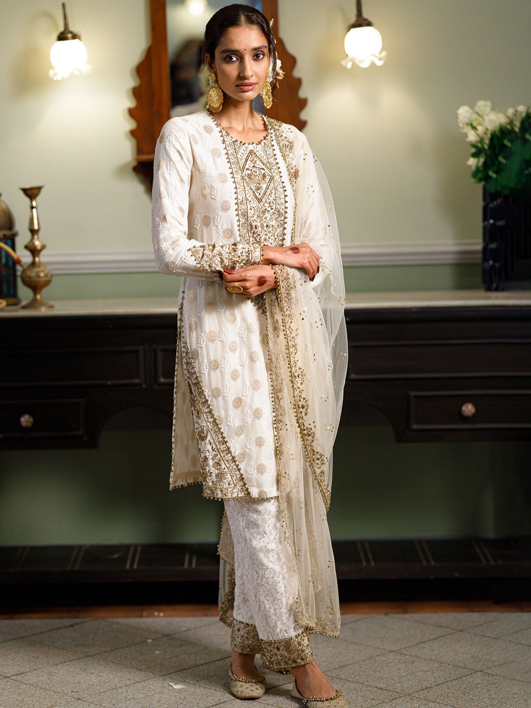 

Payal Singhal Women Ethnic Motifs Embroidered Regular Beads and Stones Chanderi Silk Kurta with Pyjamas &, Cream