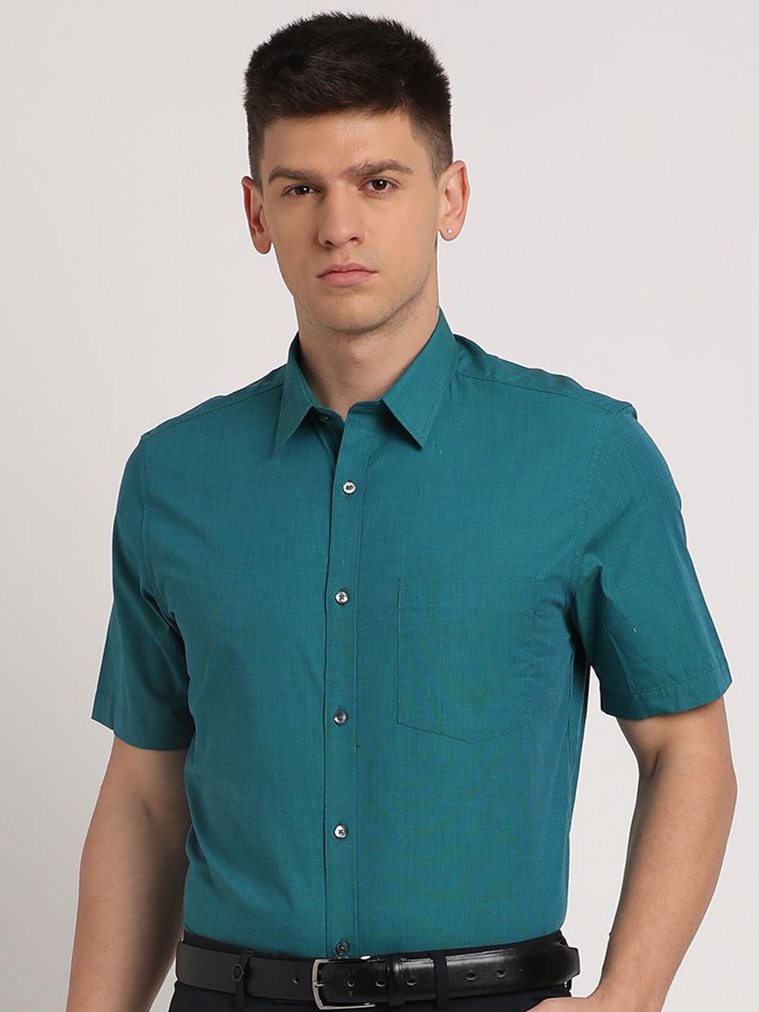 

Turtle Men Standard Spread Collar Solid Cotton Formal Shirt, Teal