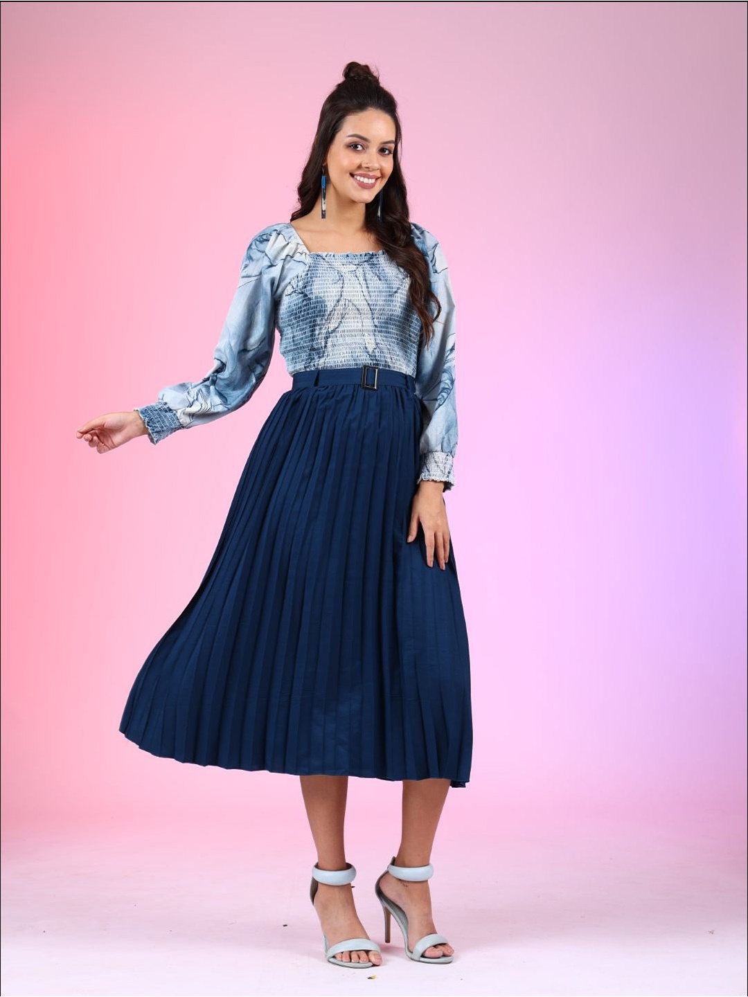 

Raiyani Enterprise Women Printed Square Neck Smocked Cuffed Sleeves Fit & Flare Midi Dress, Blue