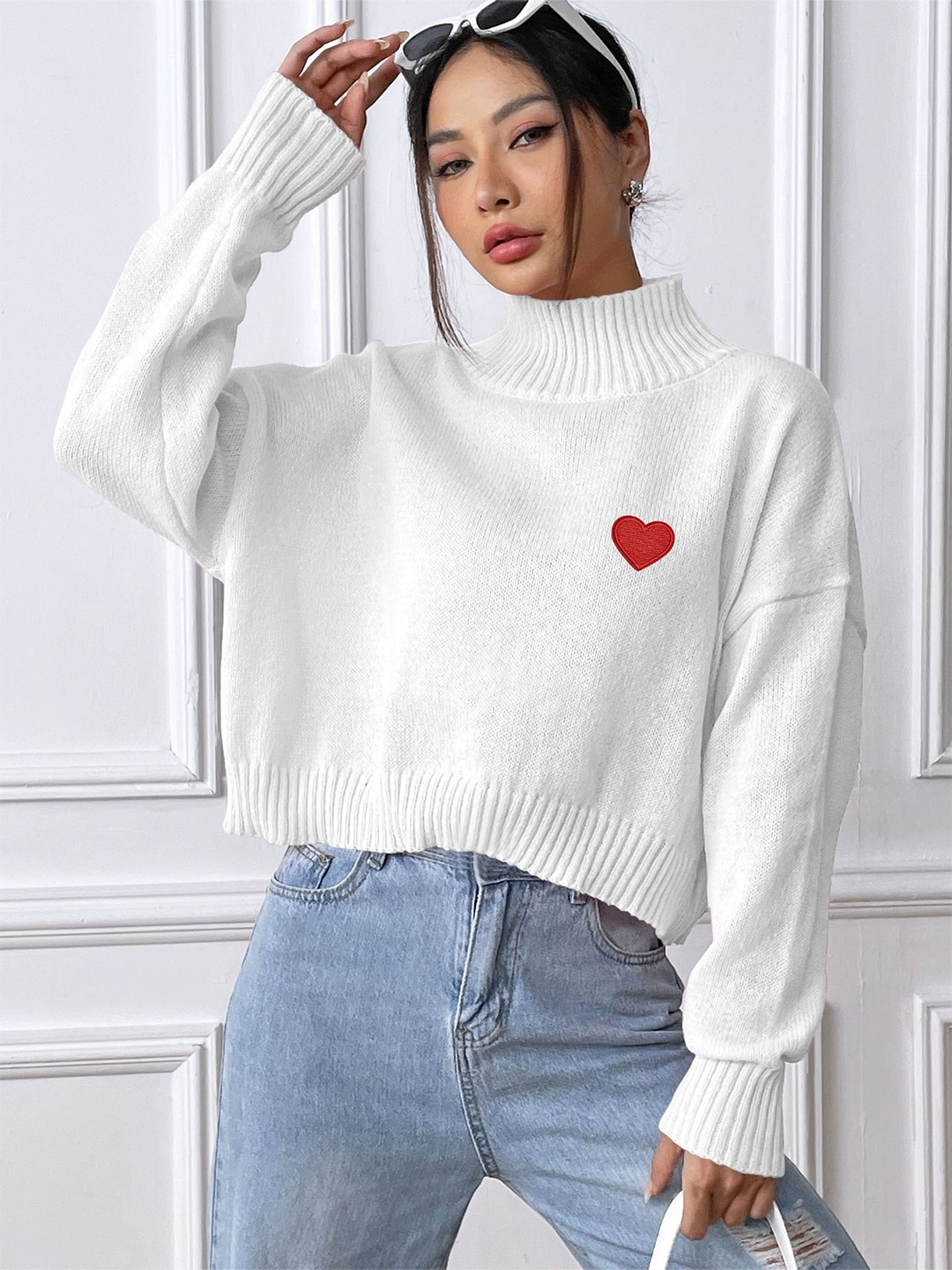 

StyleCast Women Pullover with Applique Detail, White