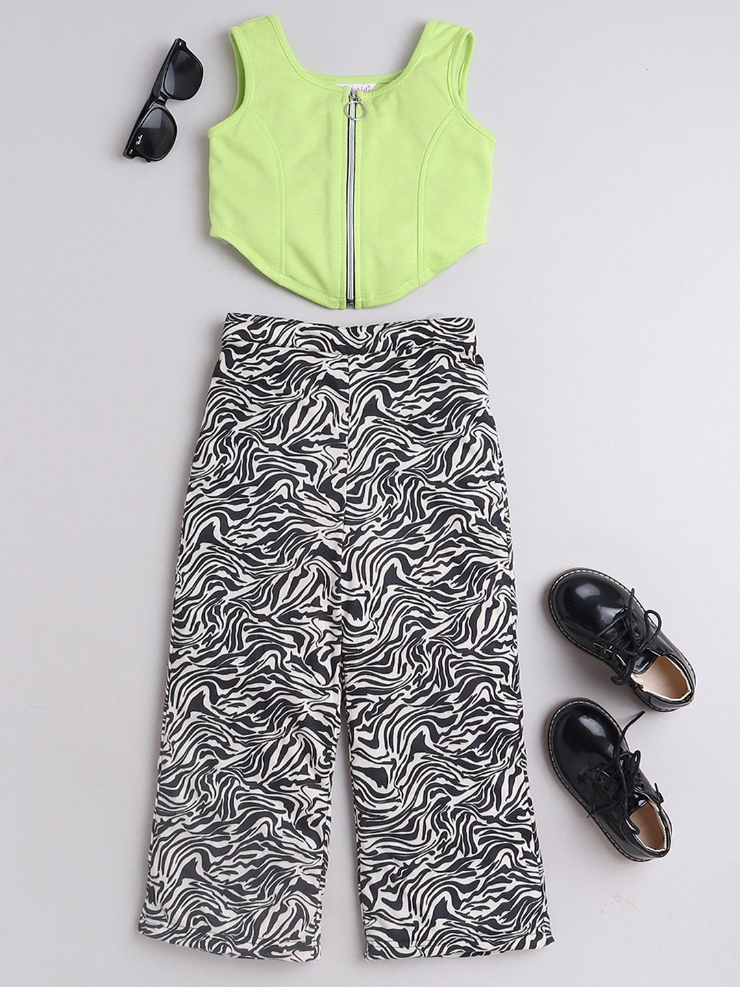 

taffykids Girls Top with Trousers, Green