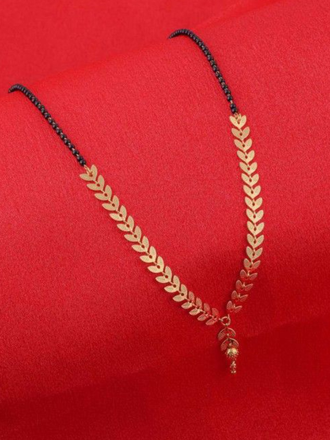 

Wynona Gold-Plated Stones Studded & Beaded Mangalsutra