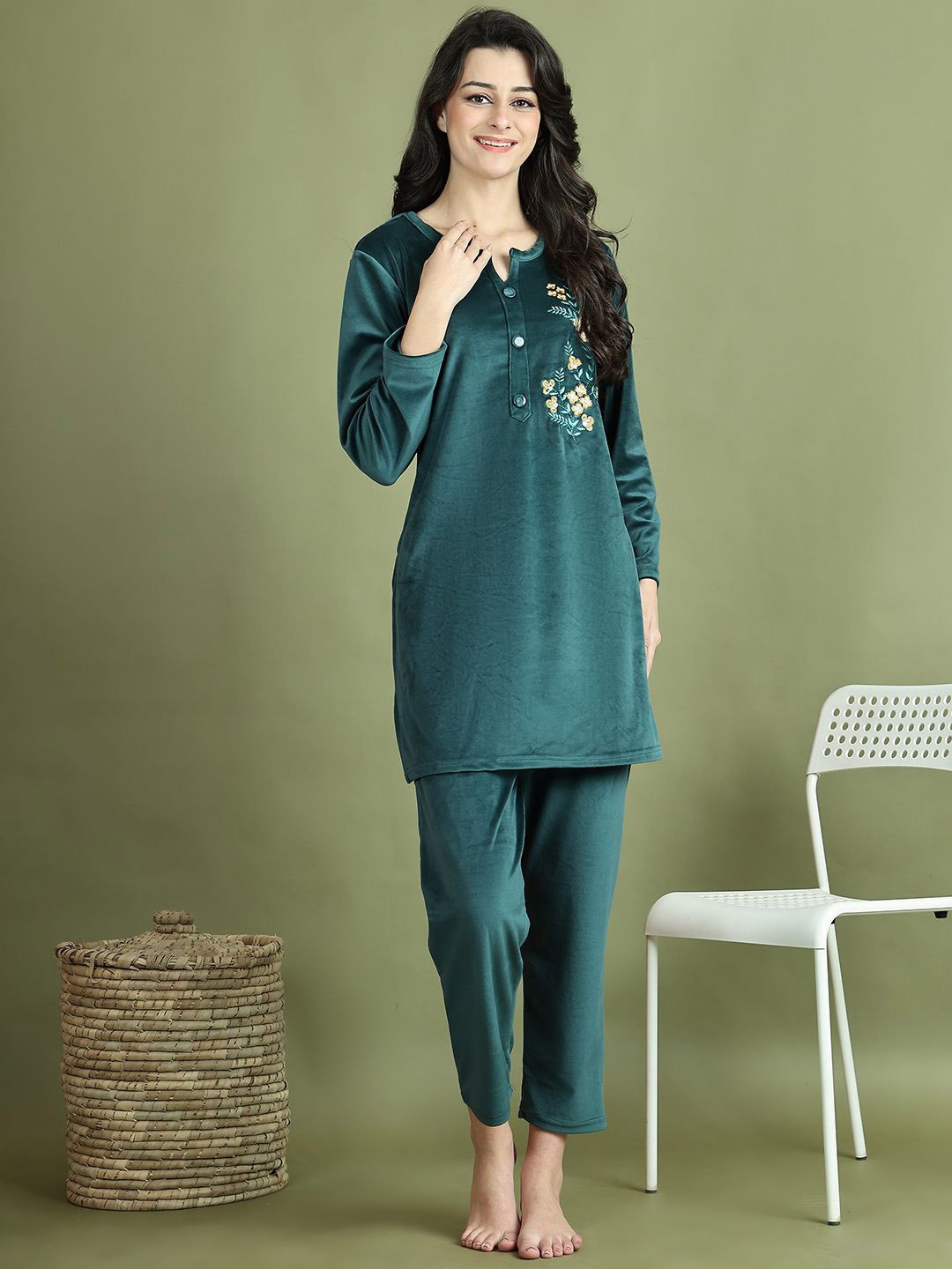 

TAG 7 Women Night suit, Green