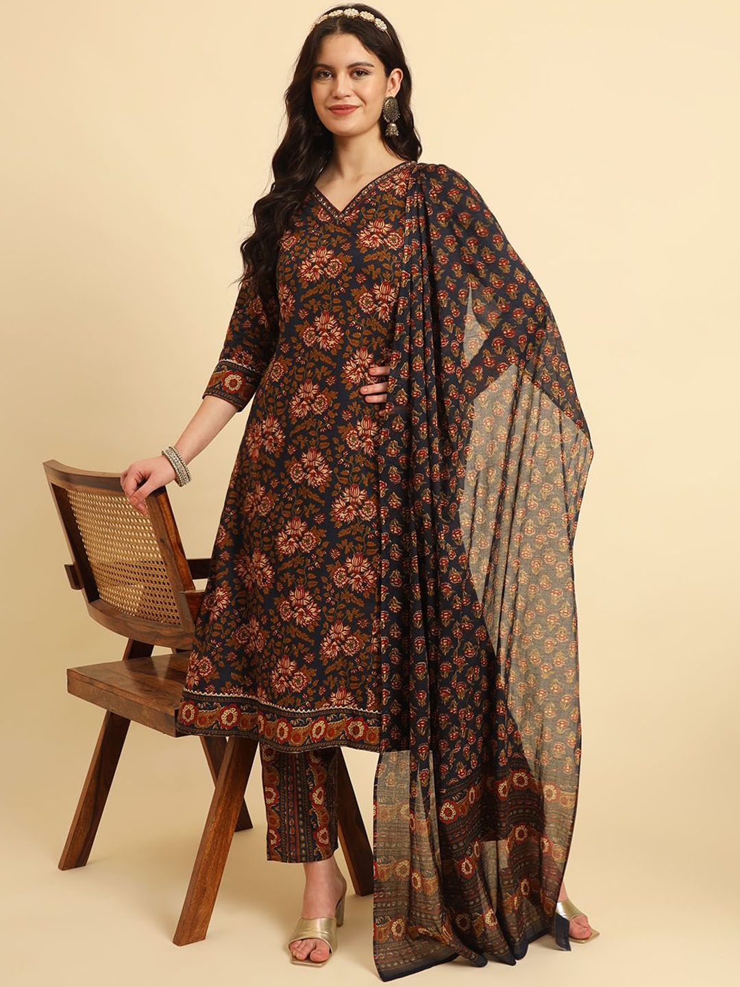

Yufta Women Floral Embroidered Regular Sequinned Pure Cotton Kurta with Trousers & With Dupatta, Navy blue
