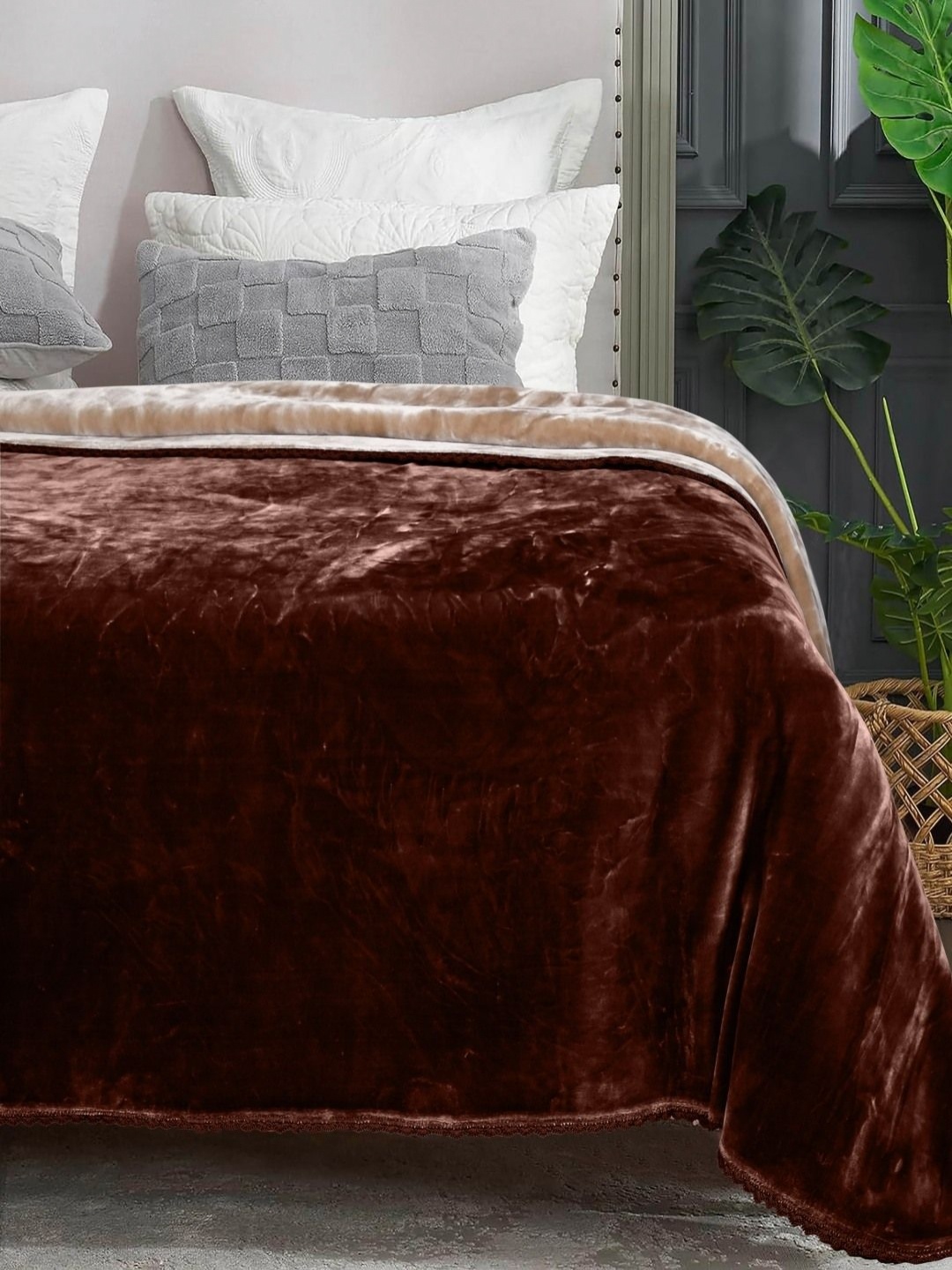 

Saral Home Beige Mink Soft Double Sided Crochet Lace Heavy 2 Layer Single Bed Blanket