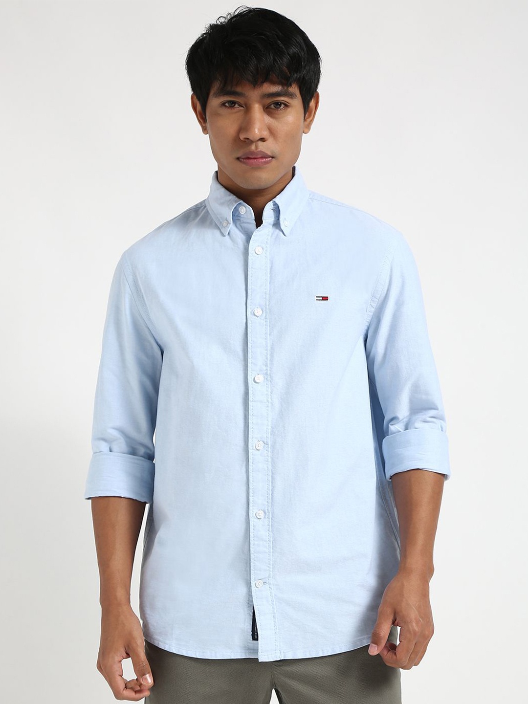 

Tommy Hilfiger Men Button-Down Collar Solid Cotton Casual Shirt, Blue