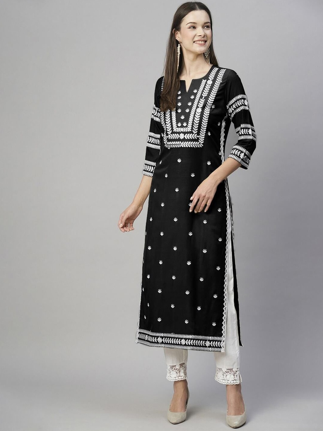 

SHIJILA Women Geometric Checked Keyhole Neck Mirror Work Kurta, Black