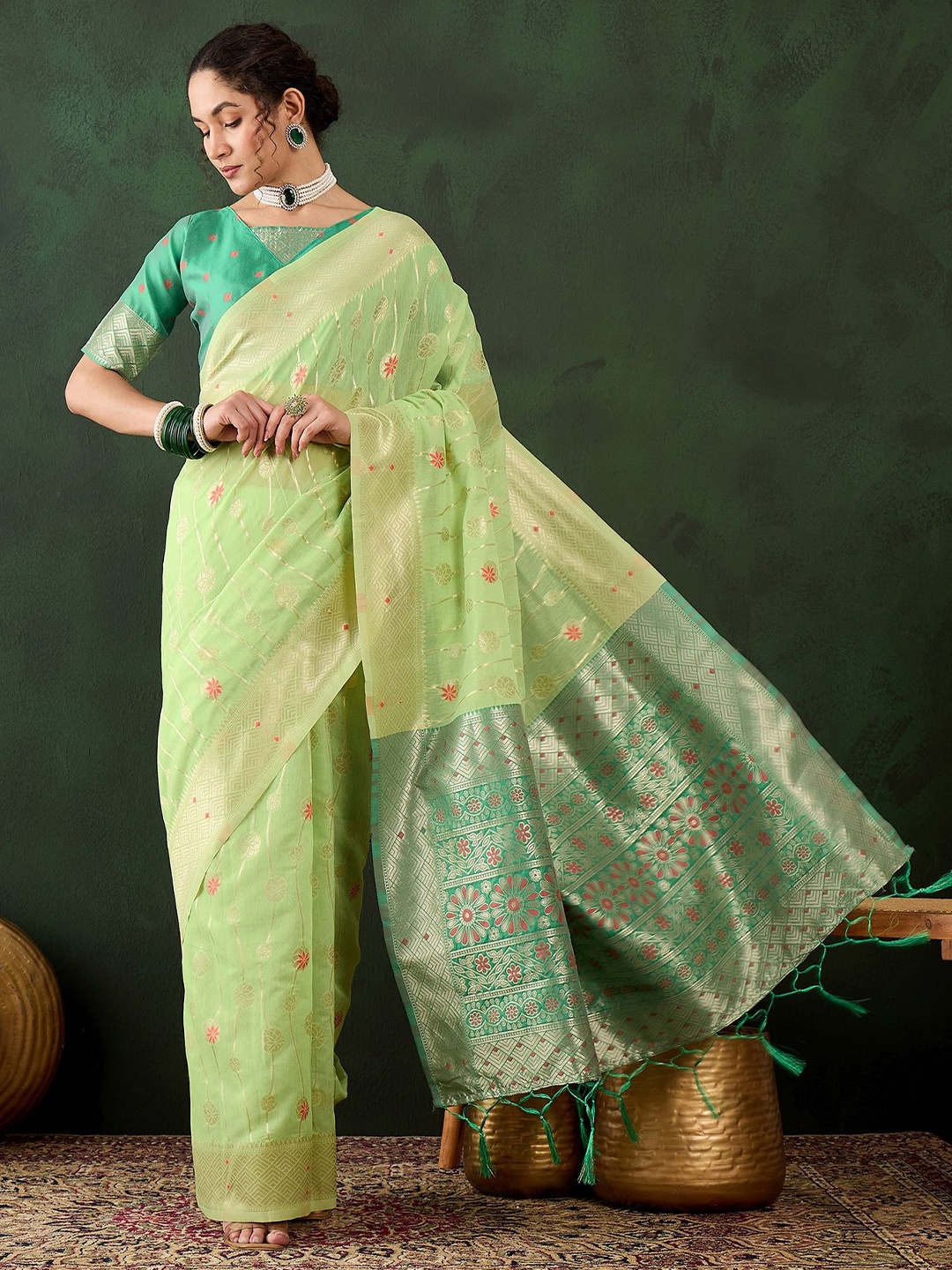 

Kalista Woven Design Zari Saree, Green