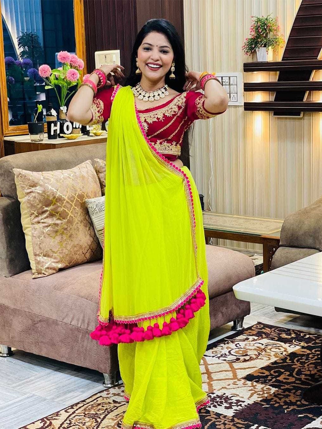 

Celeb Styles Embroidered Poly Georgette Saree, Lime green