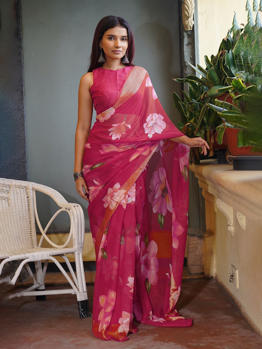 

KALINI Floral Printed Zari Poly Chiffon Saree, Pink