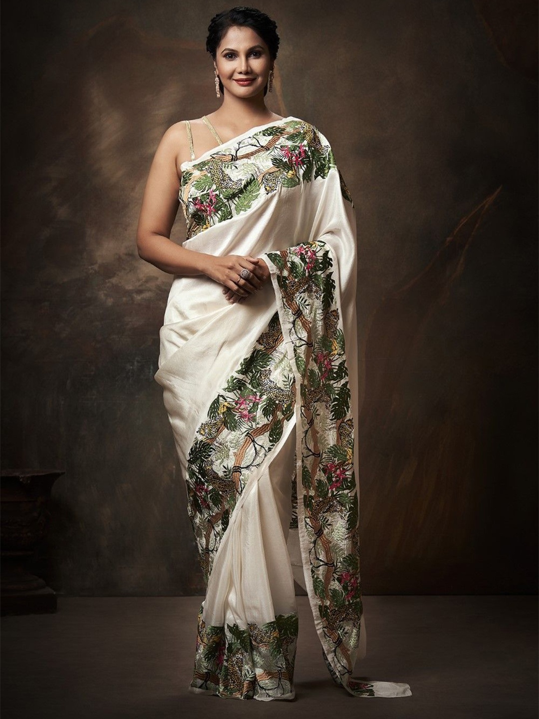 

House of Deepthi Solid Embroidered Pure Silk Saree, White