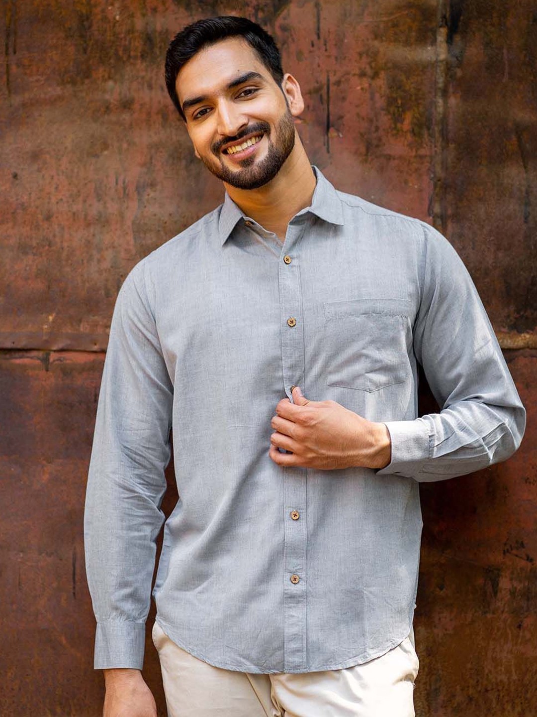 

Earthy Route Men Comfort Spread Collar Solid Casual Shirt, Grey