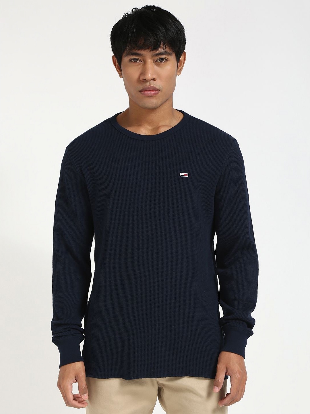 

Tommy Hilfiger Men Solid Round Neck Cotton T-shirt, Navy blue