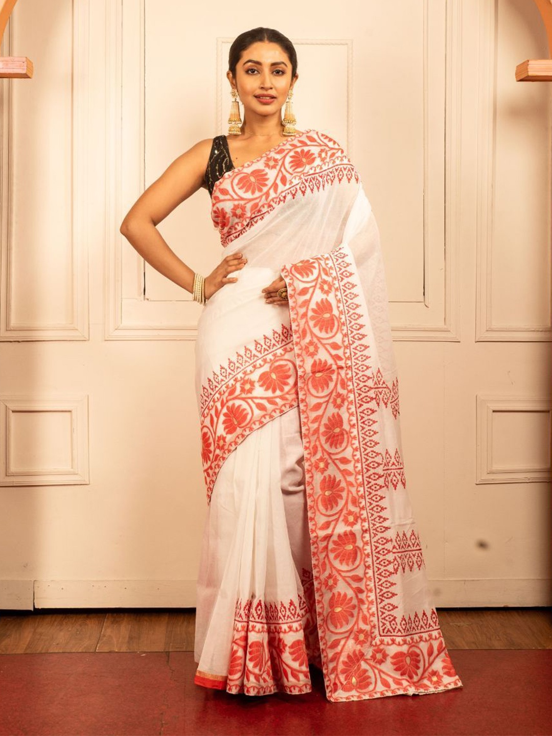 

8POURE Floral Printed Pure Cotton Block Print Saree, White