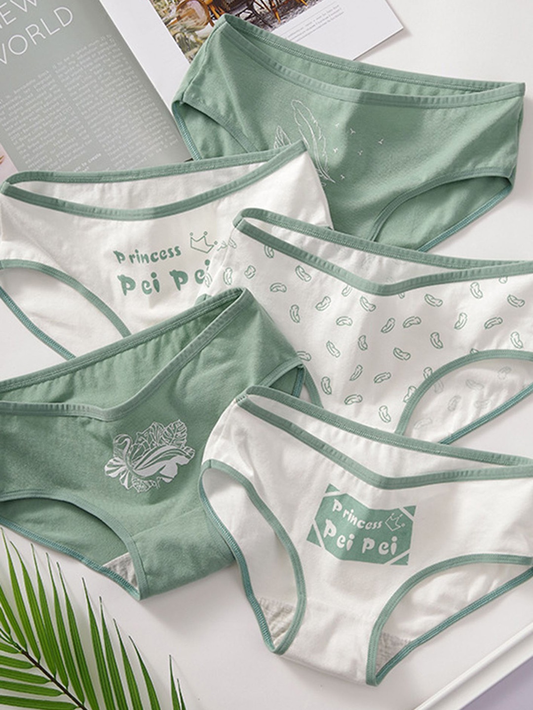 

LULU & SKY Women Pack Of 5 Printed Mid-Rise Basic Briefs JK620163723207-GREEN