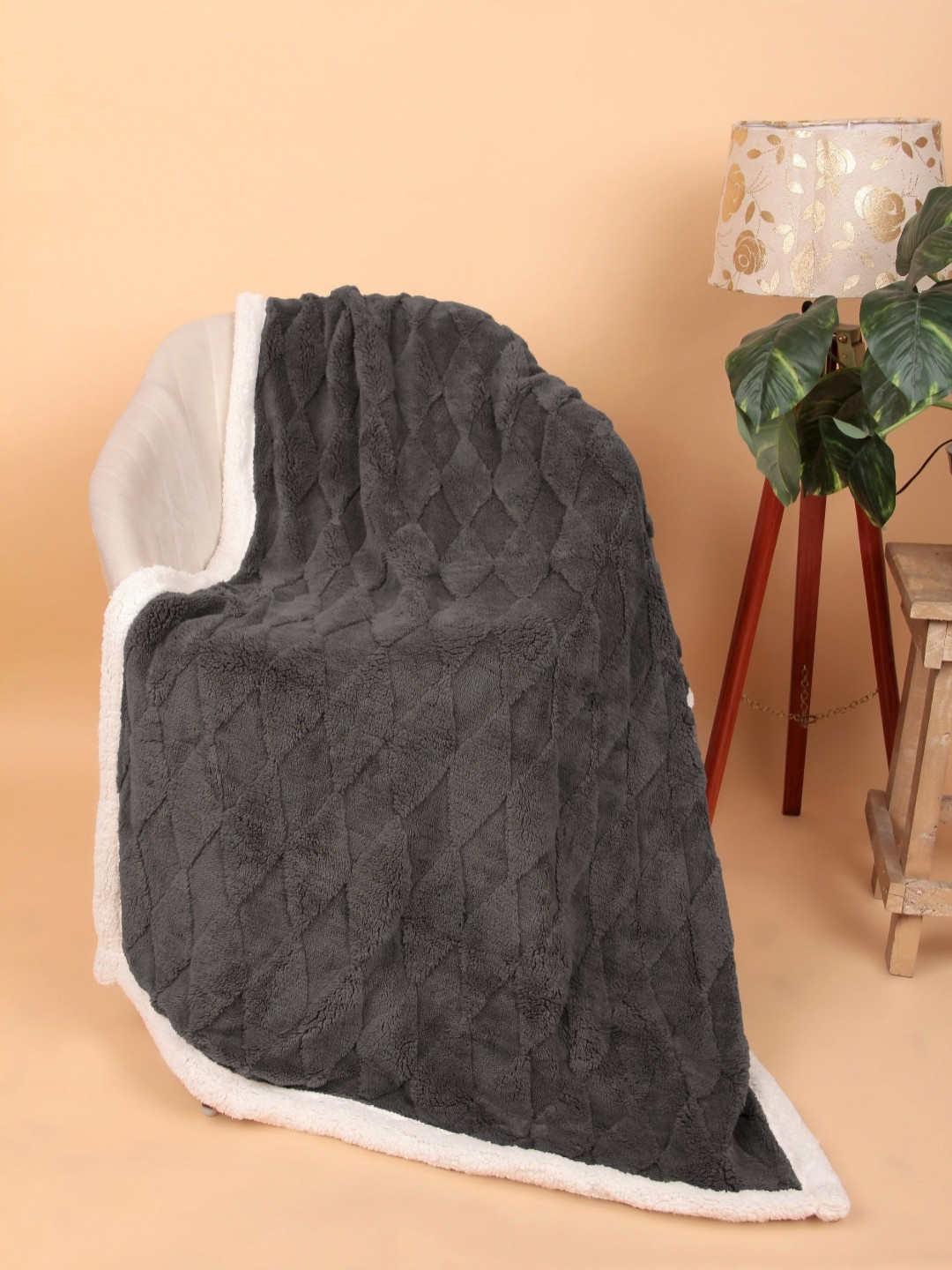 

Butterthief Grey & White Heavy Winter 210 GSM Single Bed Blanket