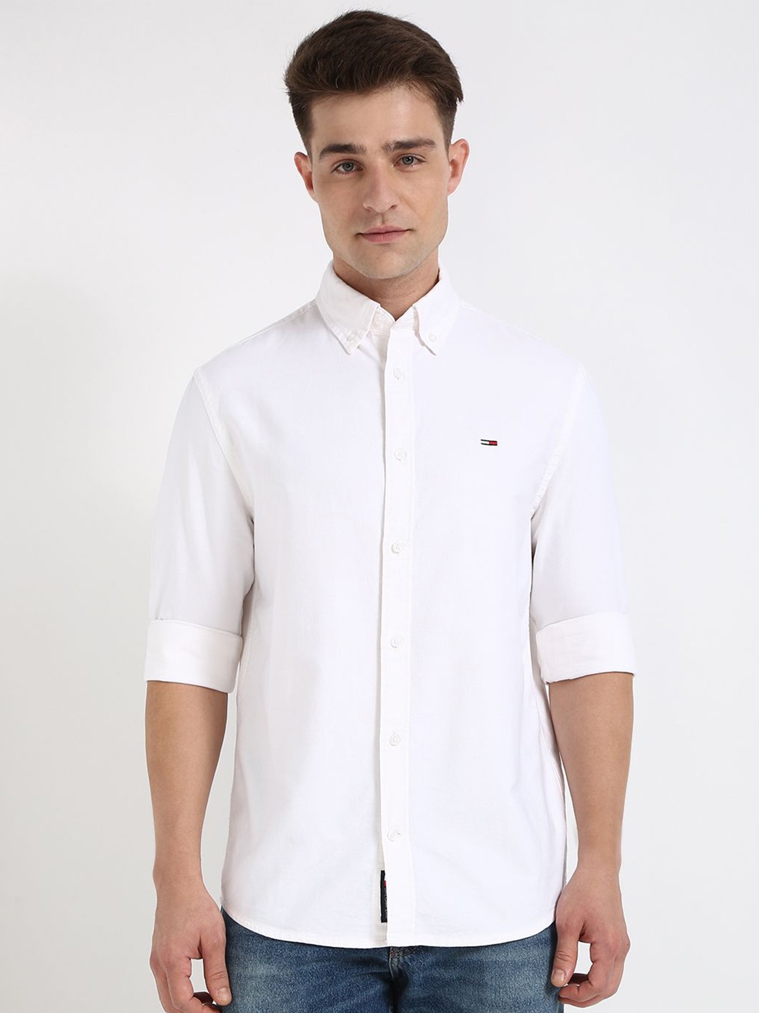 

Tommy Hilfiger Men Spread Collar Solid Cotton Casual Shirt, White