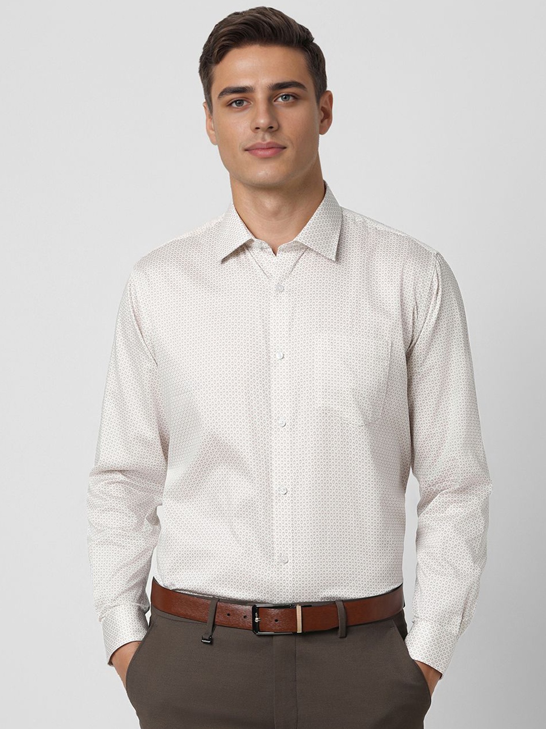 

Van Heusen Men Spread Collar Geometric Printed Cotton Formal Shirt, White