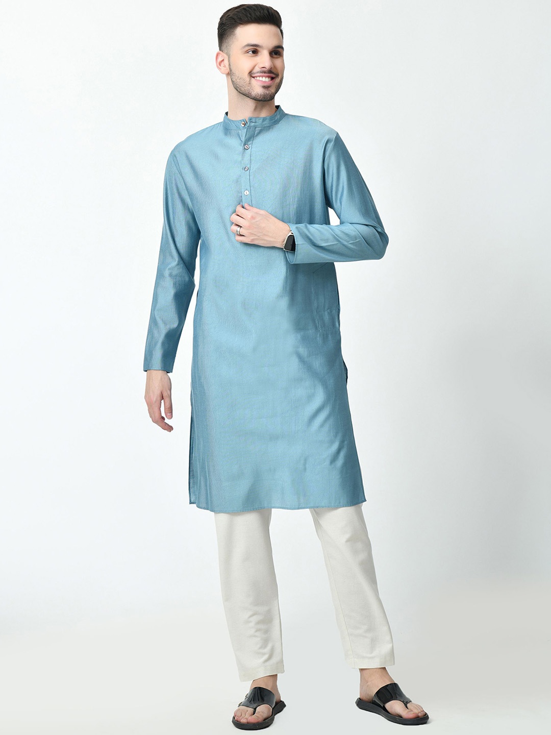 

BAESD Men Thread Work Kurta, Teal