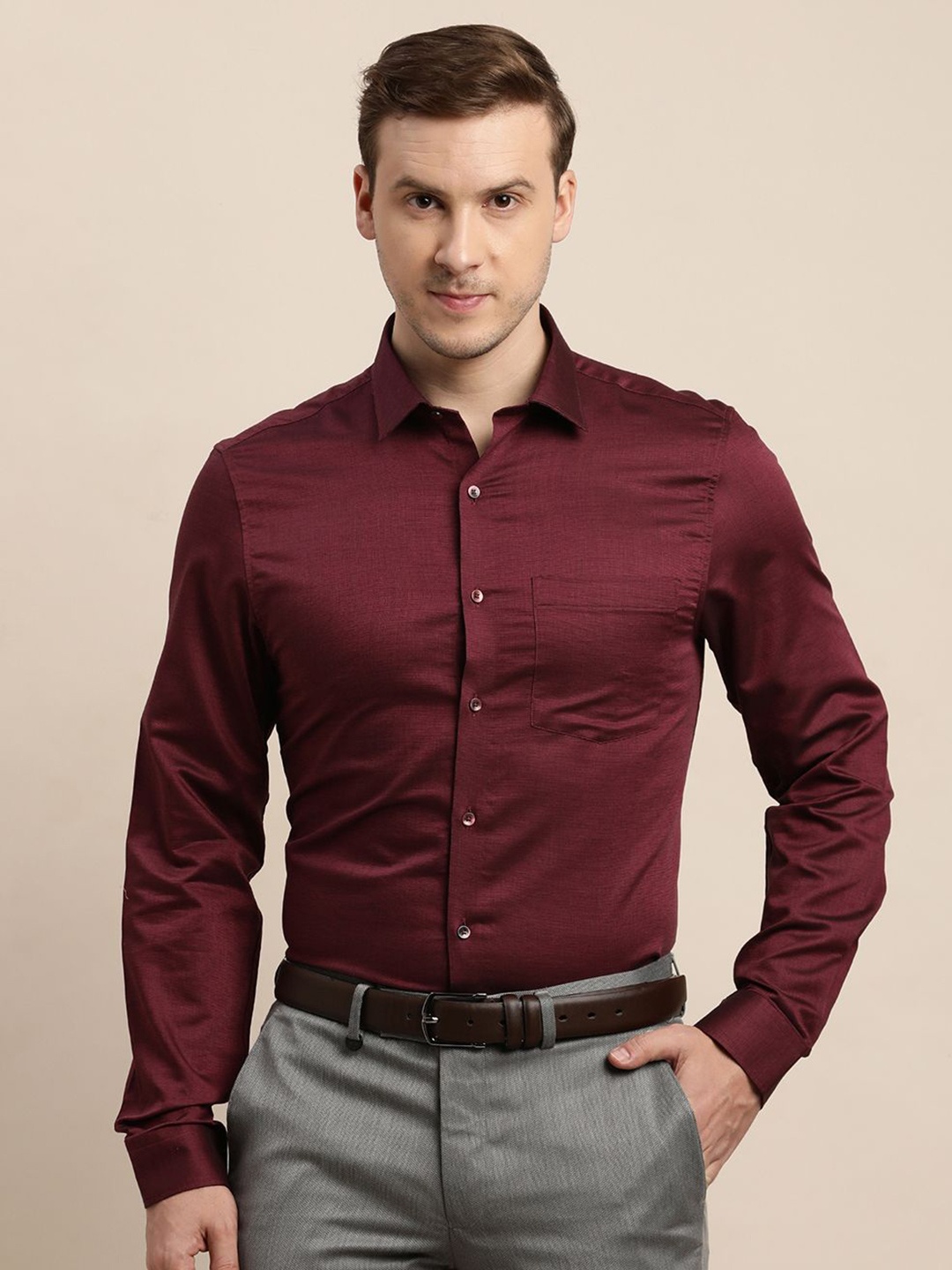 

Turtle Men Standard Spread Collar Solid Cotton Formal Shirt, Maroon