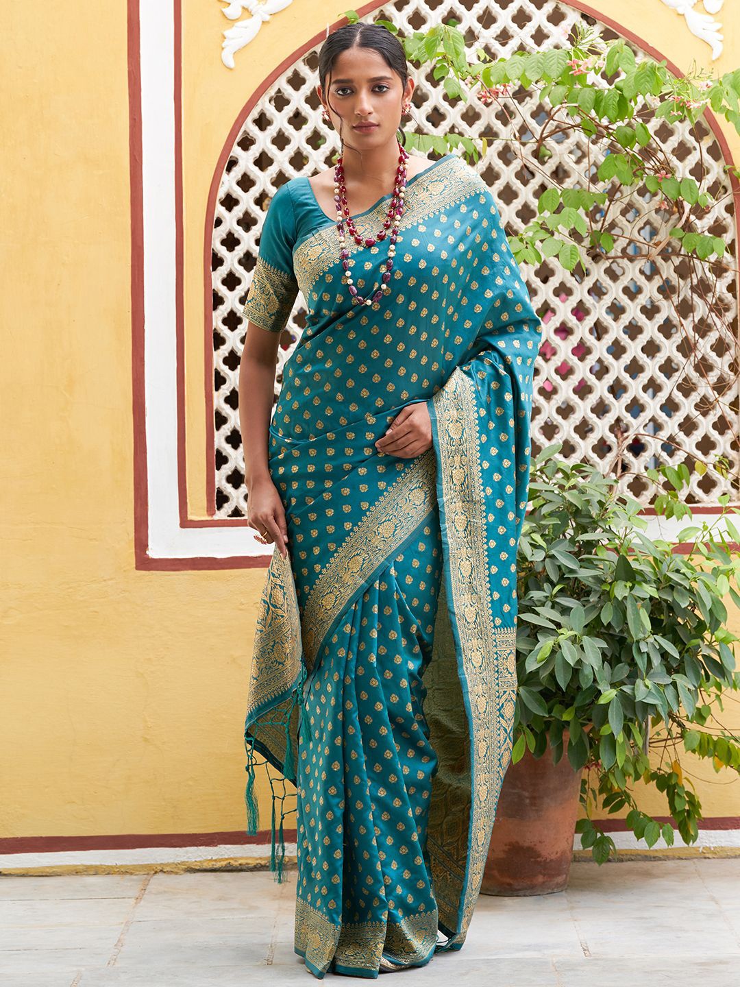 

KALINI Woven Design Zari Silk Blend Saree, Green