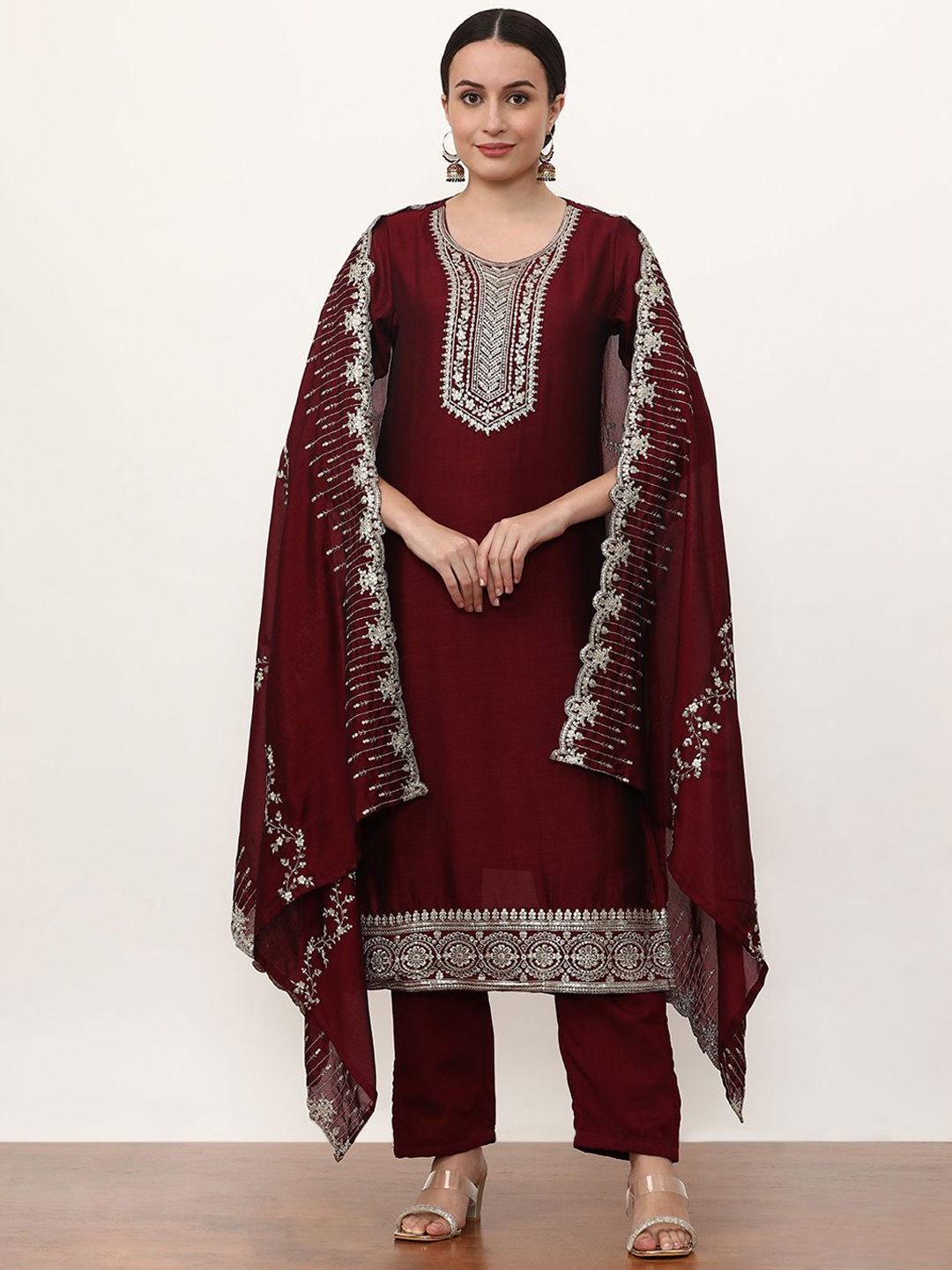 

Jaipur Kurti Women Ethnic Motifs Embroidered Regular Kurta with Trousers & With Dupatta, Burgundy