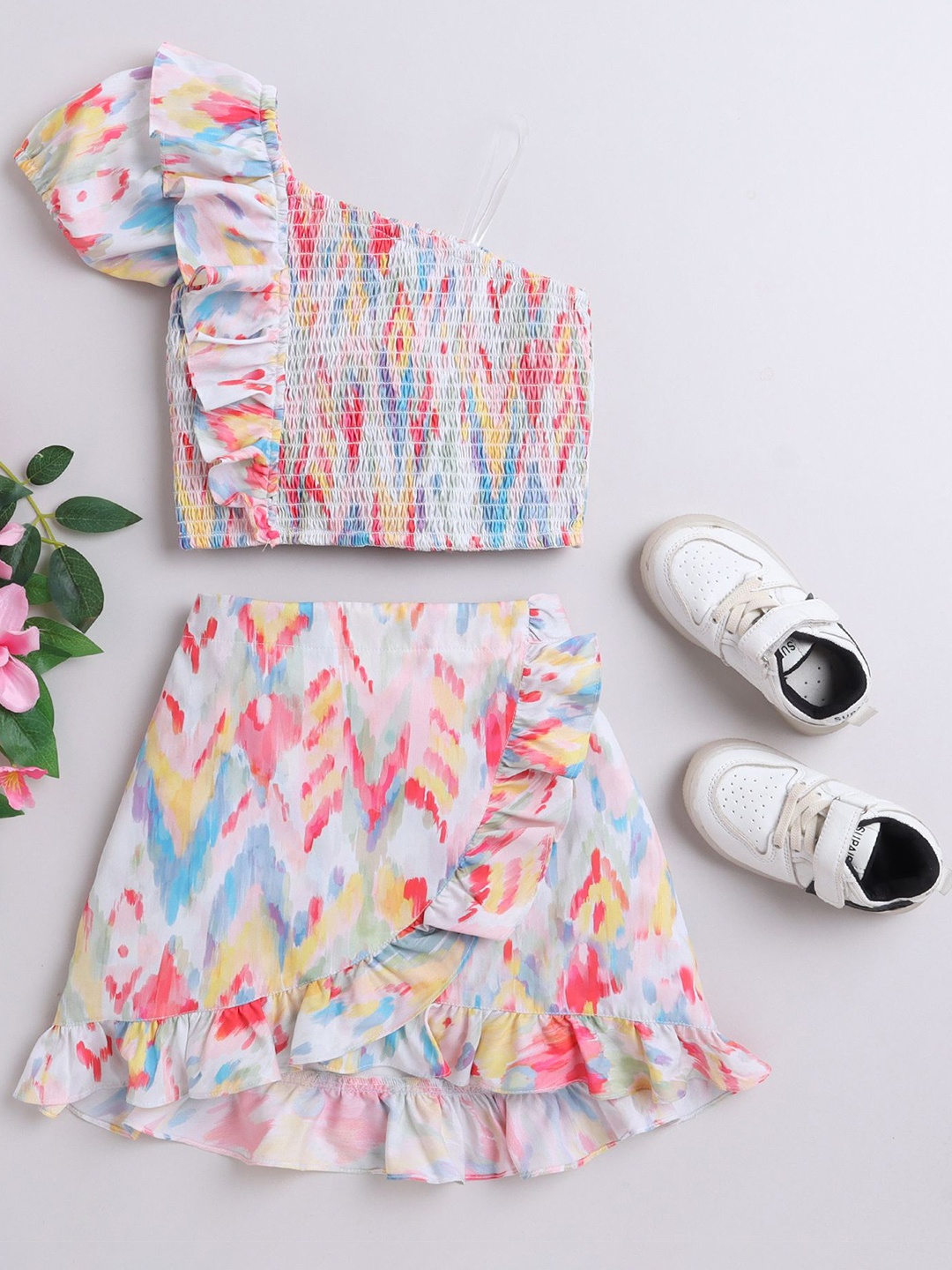 

taffykids Girls Abstract Printed One Shoulder Ruched Crop Top With Skirt, White