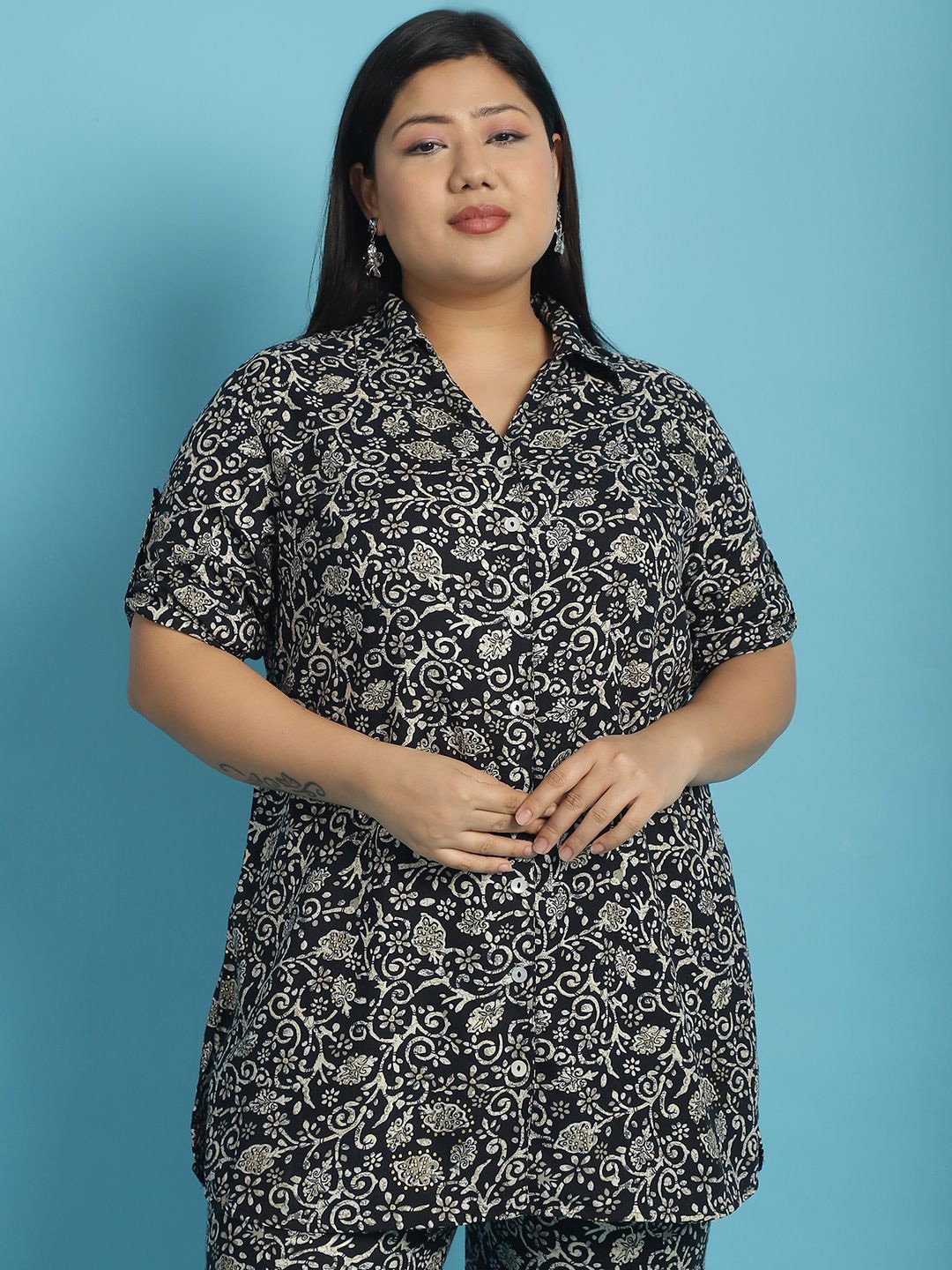 

theRebelinme Women Floral Opaque Printed Casual Shirt, Black