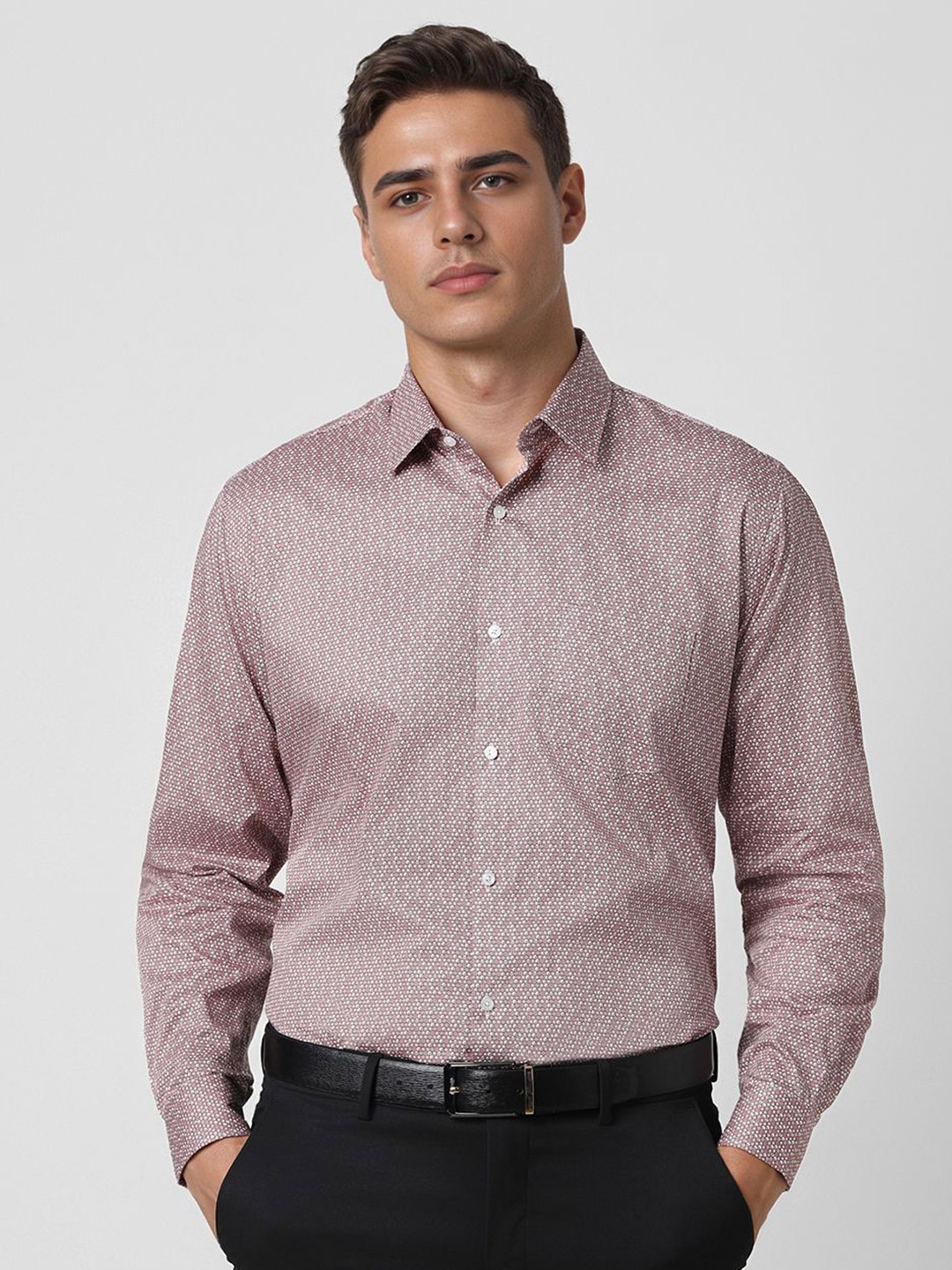 

Van Heusen Men Spread Collar Geometric Printed Cotton Formal Shirt, Lavender