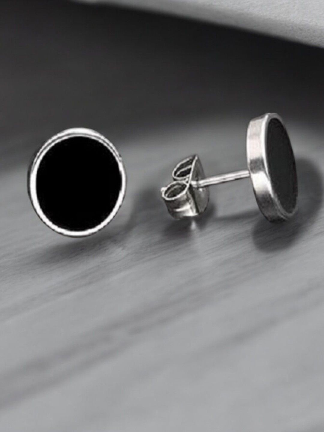 

The Roadster Lifestyle Co Stone Studded Stud Earrings, Black