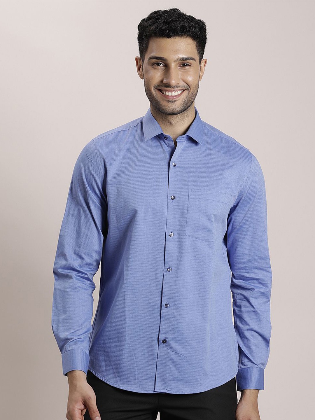 

Turtle Men Standard Spread Collar Textured Cotton Formal Shirt, Blue