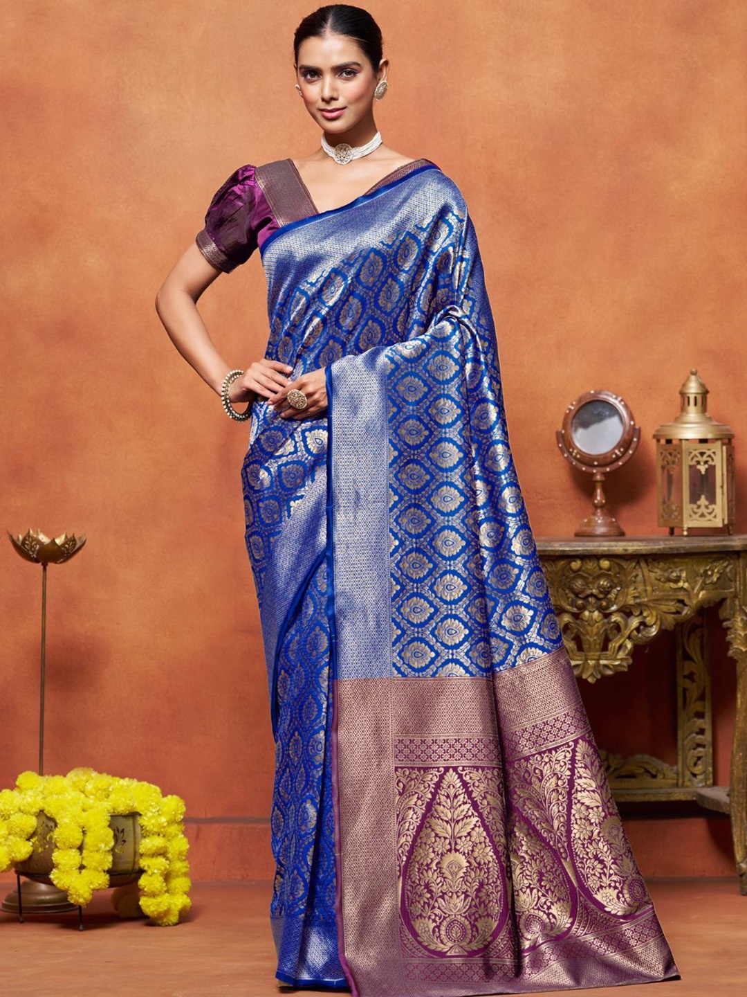 

KALINI Ethnic Motifs Woven Design Zari Banarasi Saree, Navy blue