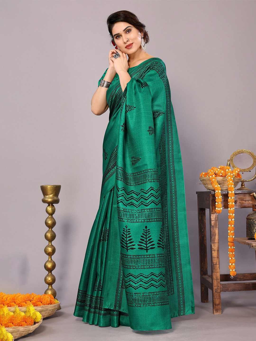 

KALINI Ethnic Motifs Block Print Saree, Green