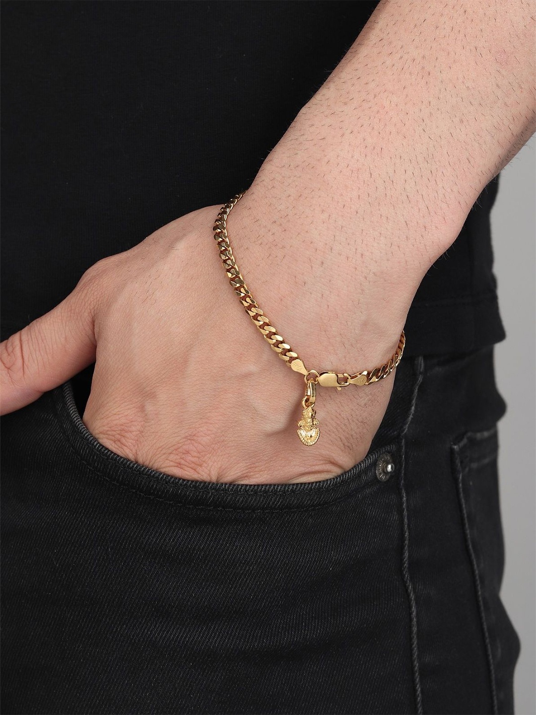 

AKSHAT SAPPHIRE Men Sterling Silver Gold-Plated Link Bracelet With God Khatu Shyam Pendant