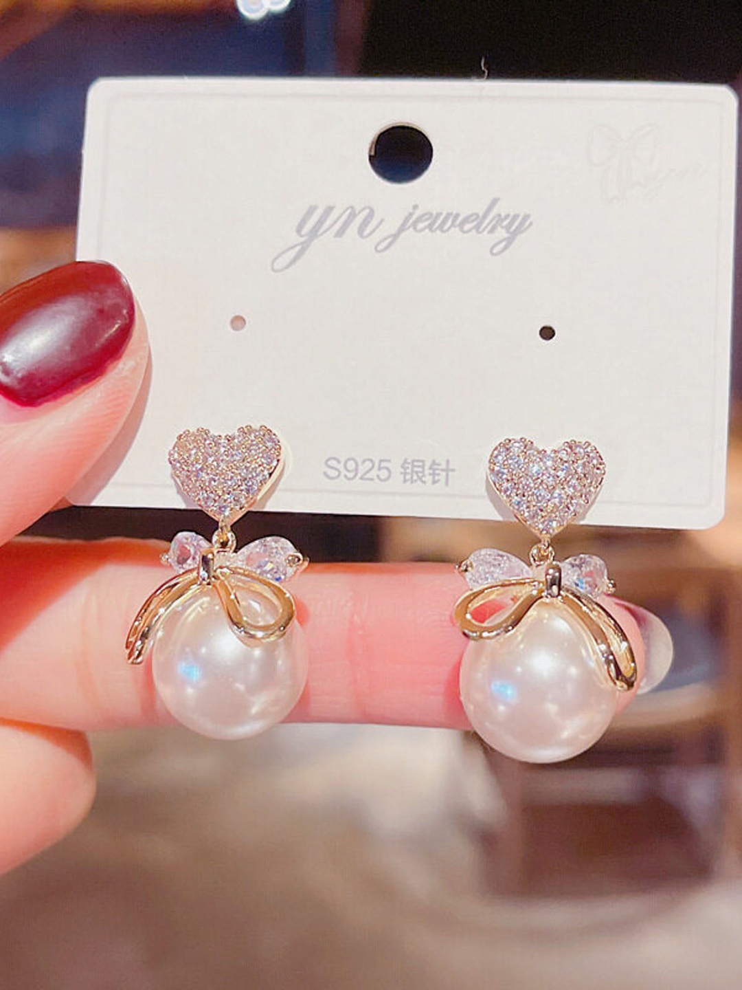

PolluxCraft Geometric Studs Earrings, White