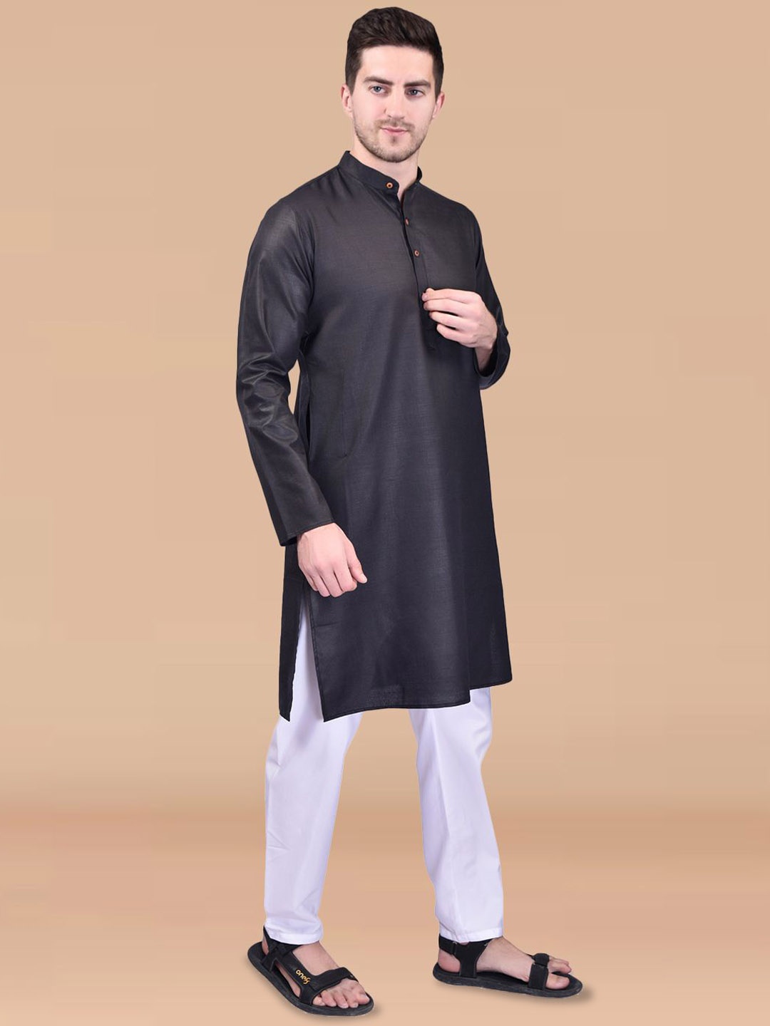 

BOWLIFESTYLE Band Collar Long Sleeves Regular Pure Cotton Kurta With Trouser, Black