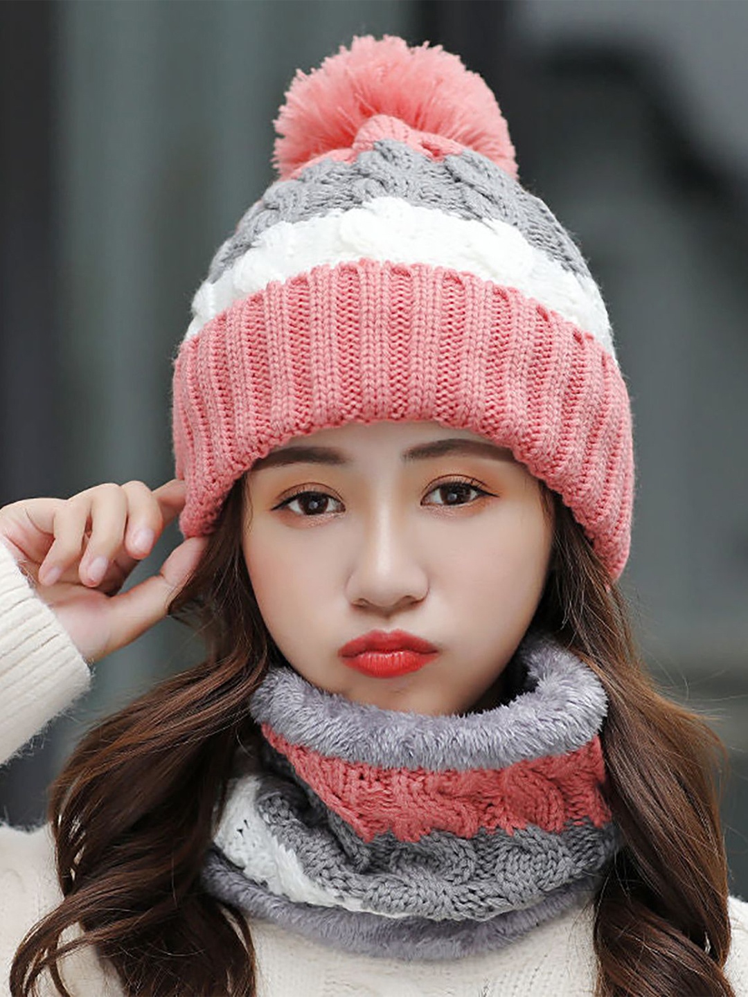 

SYGA Women Colourblocked Beanie, Pink