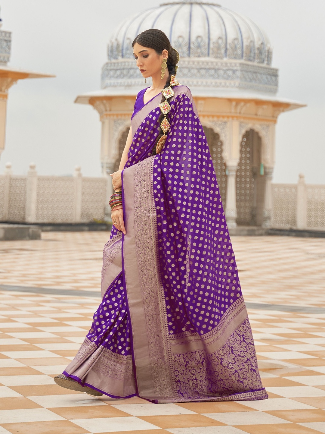 

Rujave Woven Design Zari Pure Georgette Saree, Purple