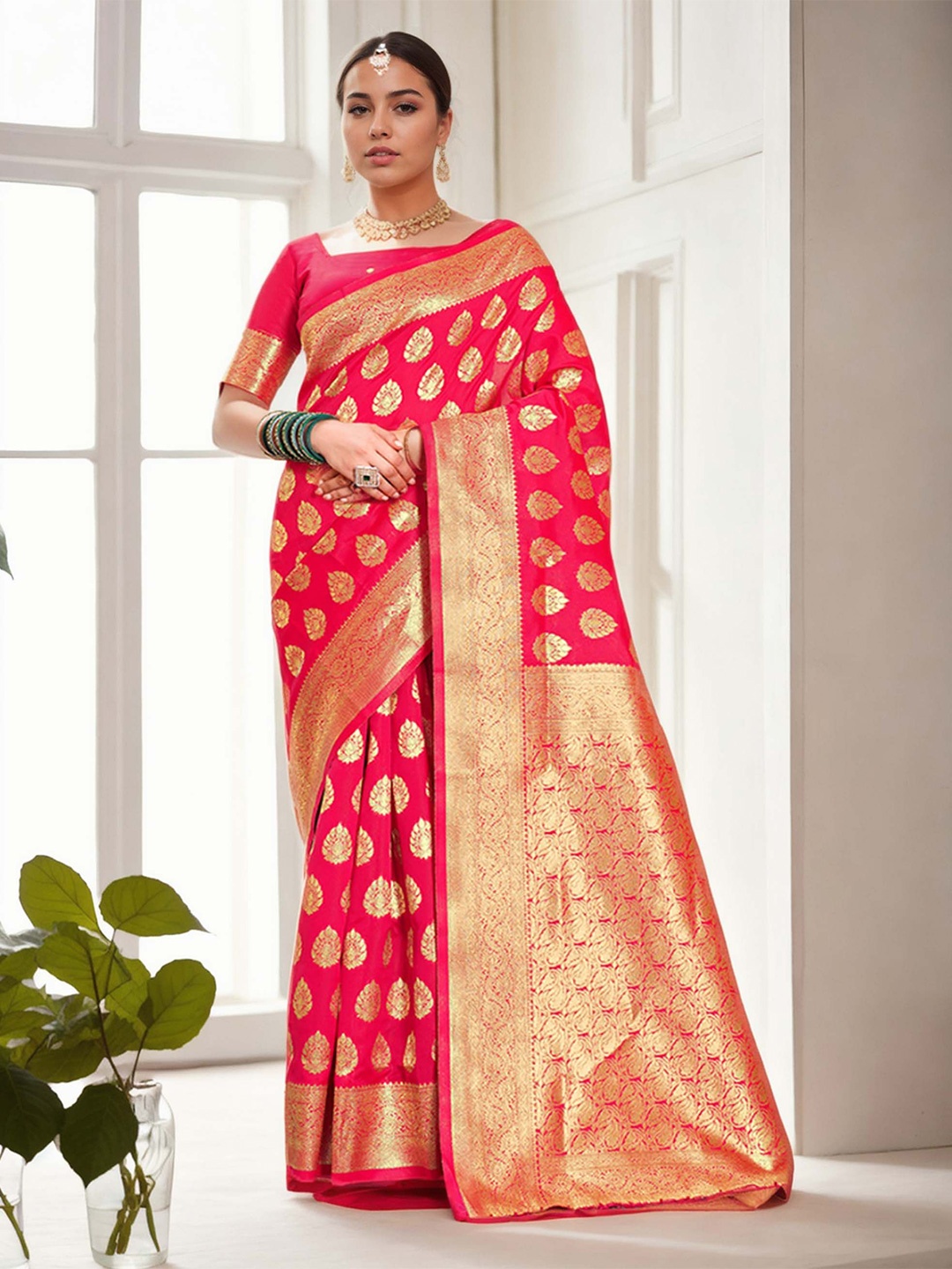 

Anouk Woven Design Zari Banarasi Saree, Pink