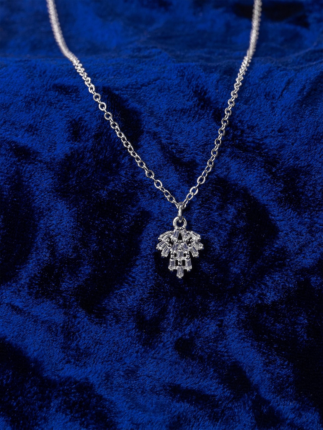 

Silverfied 925 Sterling Silver Rhodium-Plated Stone Studded Droplet Minimal Chain
