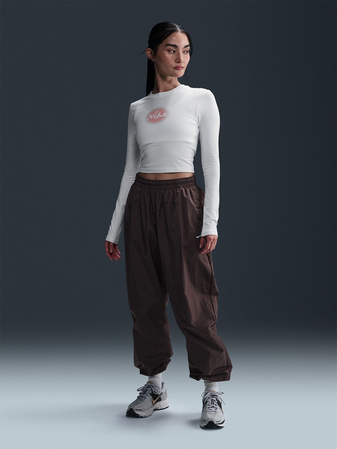 

Nike Sportswear Women's Knit Long-Sleeve Cropped Top, White
