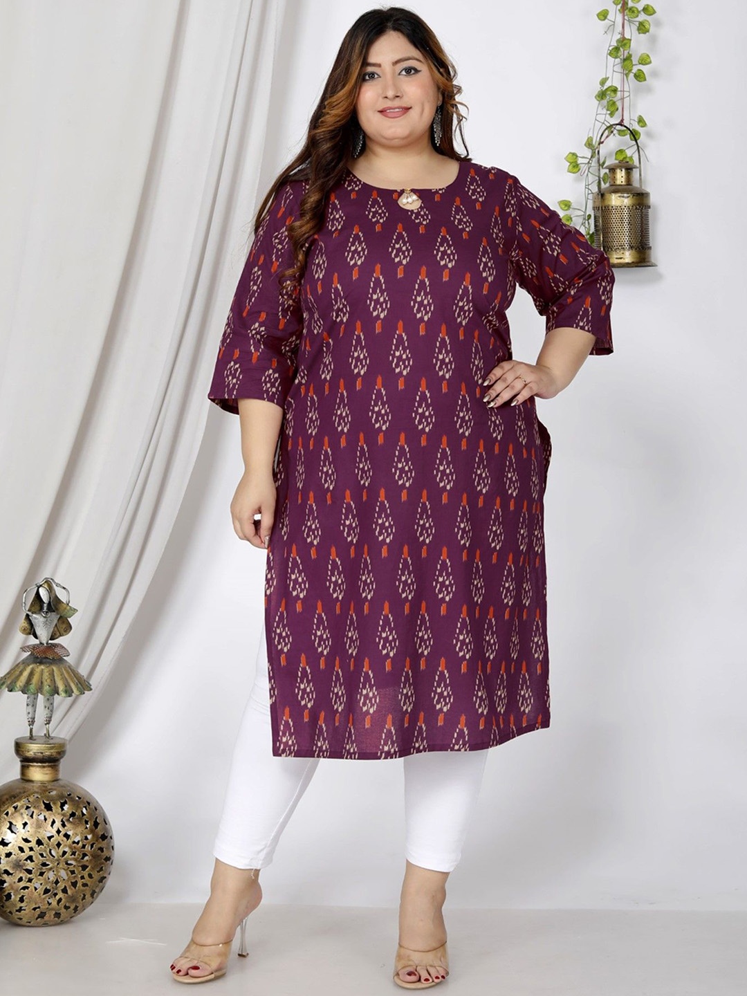 

Swasti Women Floral Printed Floral Kurta, Purple