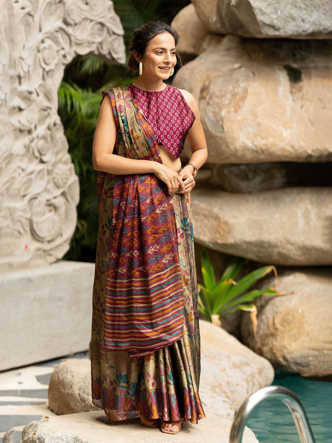 

KALINI Floral Printed Ikat Saree, Beige